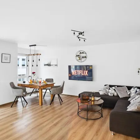 Tomsflat - 3 Rooms, Kitchen, Workspace, Highspeed Wify, Washer & Dryer, Parking * Μπραουνσβάιγκ