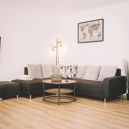 Apartment Tomsflat - 3 Rooms, Kitchen, Workspace, Highspeed Wifi, Washer & Dryer, Balcony